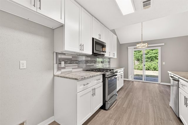 9507 Secretariat Drive, Houston, TX 77065