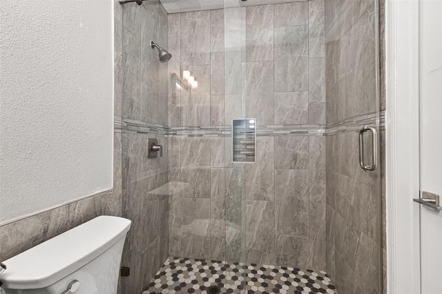 9507 Secretariat Drive, Houston, TX 77065