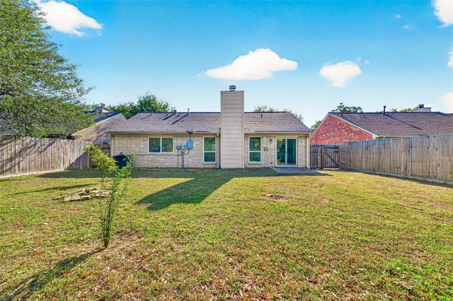 9507 Secretariat Drive, Houston, TX 77065