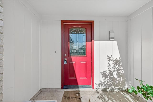 9507 Secretariat Drive, Houston, TX 77065