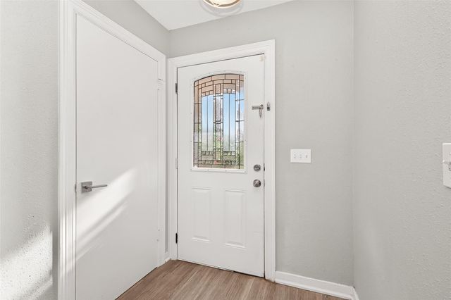 9507 Secretariat Drive, Houston, TX 77065