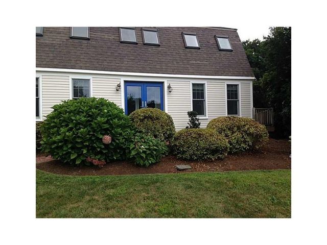 26 Peggy Lane, Portsmouth, RI 02871