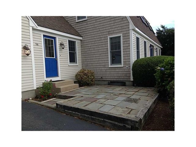 26 Peggy Lane, Portsmouth, RI 02871