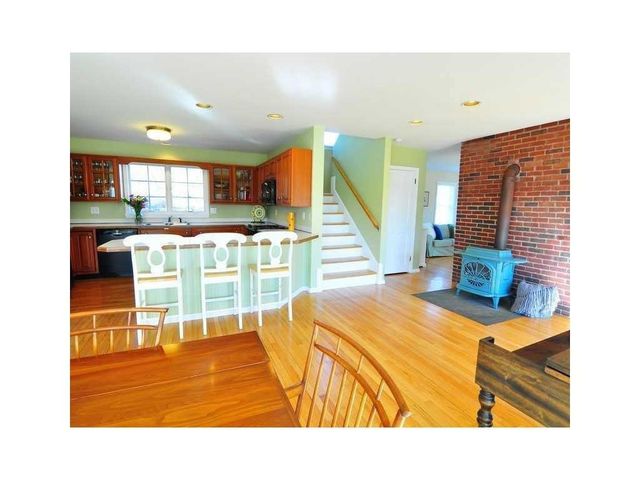 26 Peggy Lane, Portsmouth, RI 02871