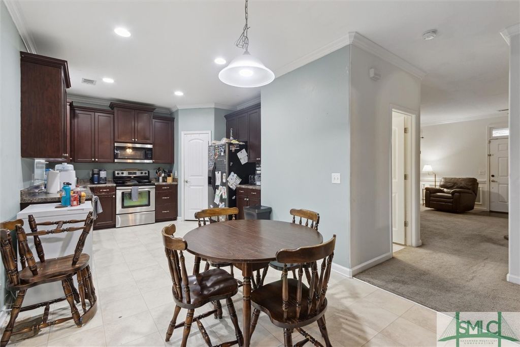 Image 11 of property listing at 106 Wesleyan Drive, Savannah, GA 31419