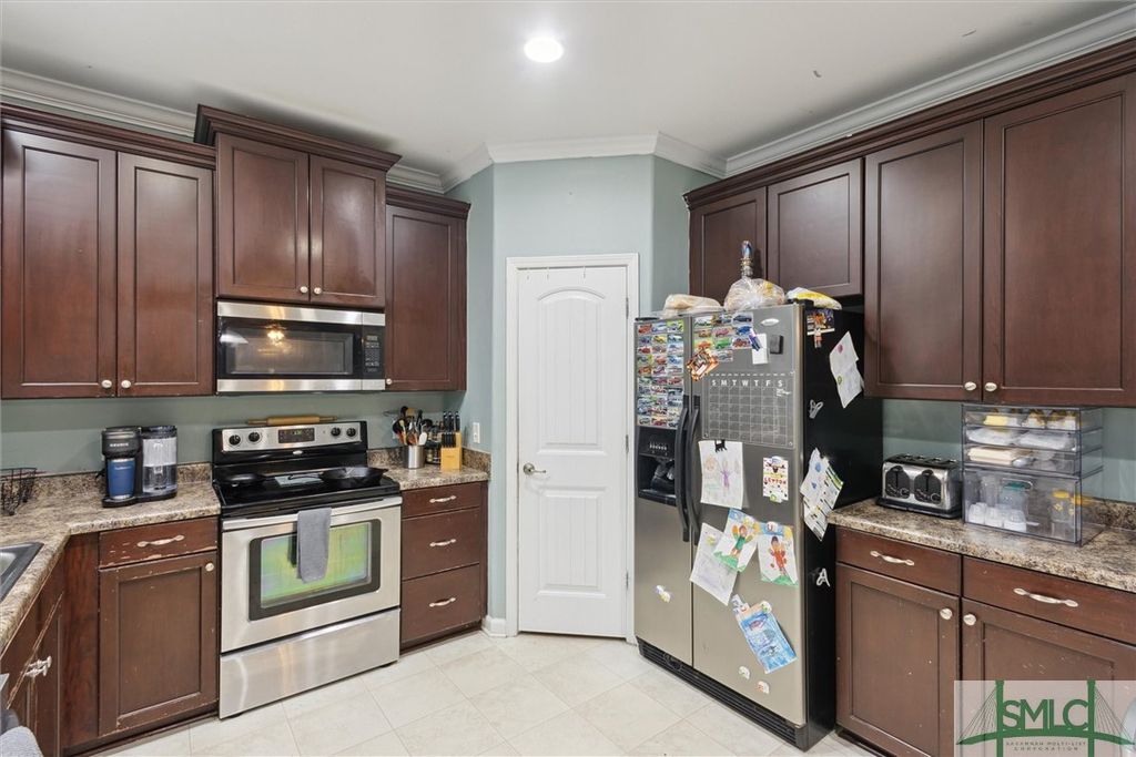 Image 15 of property listing at 106 Wesleyan Drive, Savannah, GA 31419