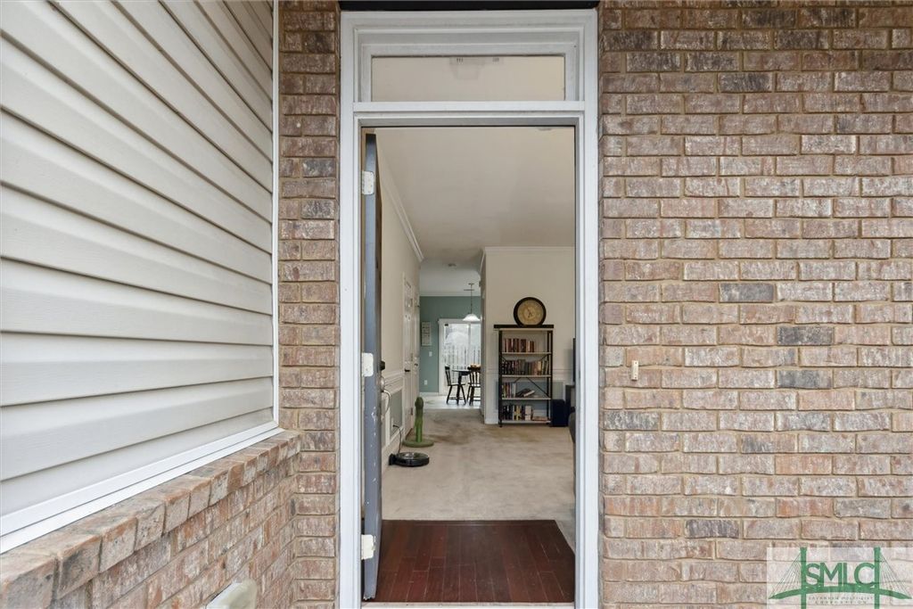 Image 4 of property listing at 106 Wesleyan Drive, Savannah, GA 31419