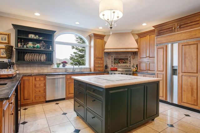 3471 N Karen Kourt, La Porte, IN 46350
