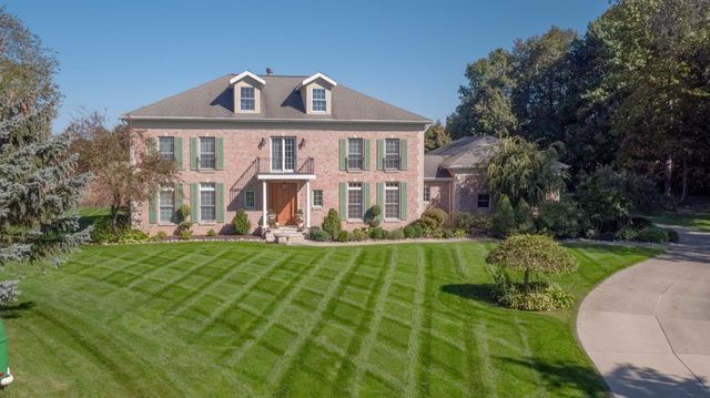 3471 N Karen Kourt, La Porte, IN 46350