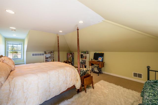 3471 N Karen Kourt, La Porte, IN 46350
