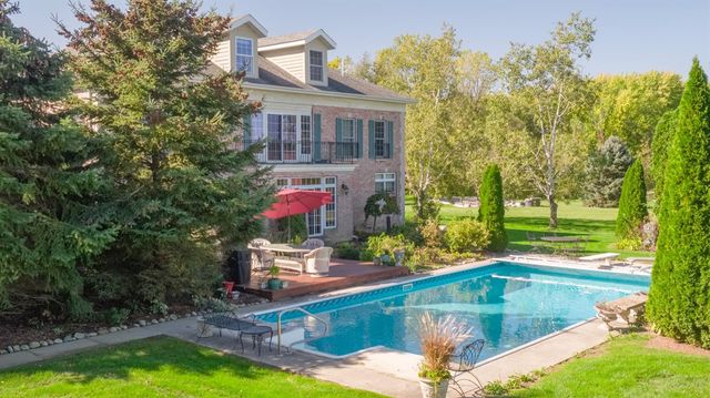 3471 N Karen Kourt, La Porte, IN 46350