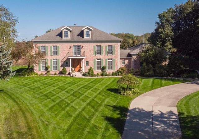 3471 N Karen Kourt, La Porte, IN 46350