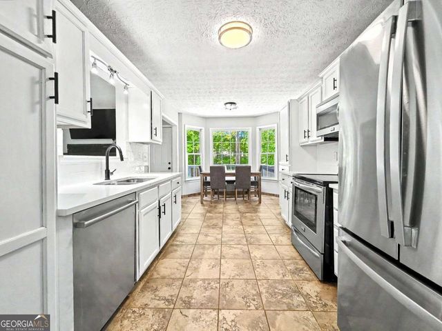 74 Crestview Lane, Dallas, GA 30157