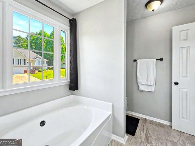74 Crestview Lane, Dallas, GA 30157