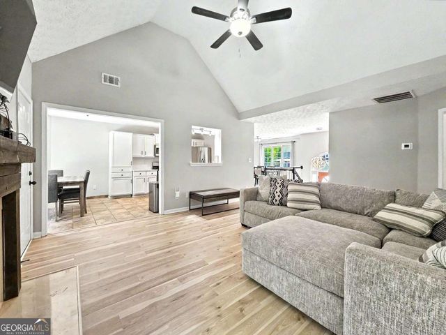 74 Crestview Lane, Dallas, GA 30157