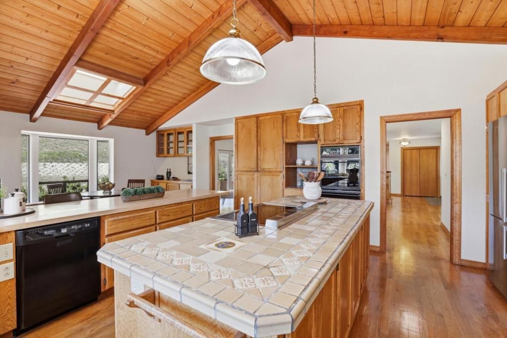 Image 11 of property listing at 215 Chateau Drive, Aromas, CA 95004