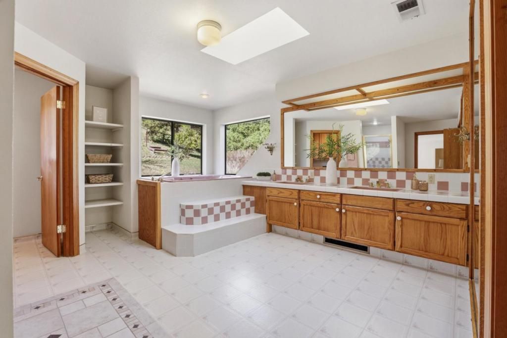 Image 23 of property listing at 215 Chateau Drive, Aromas, CA 95004