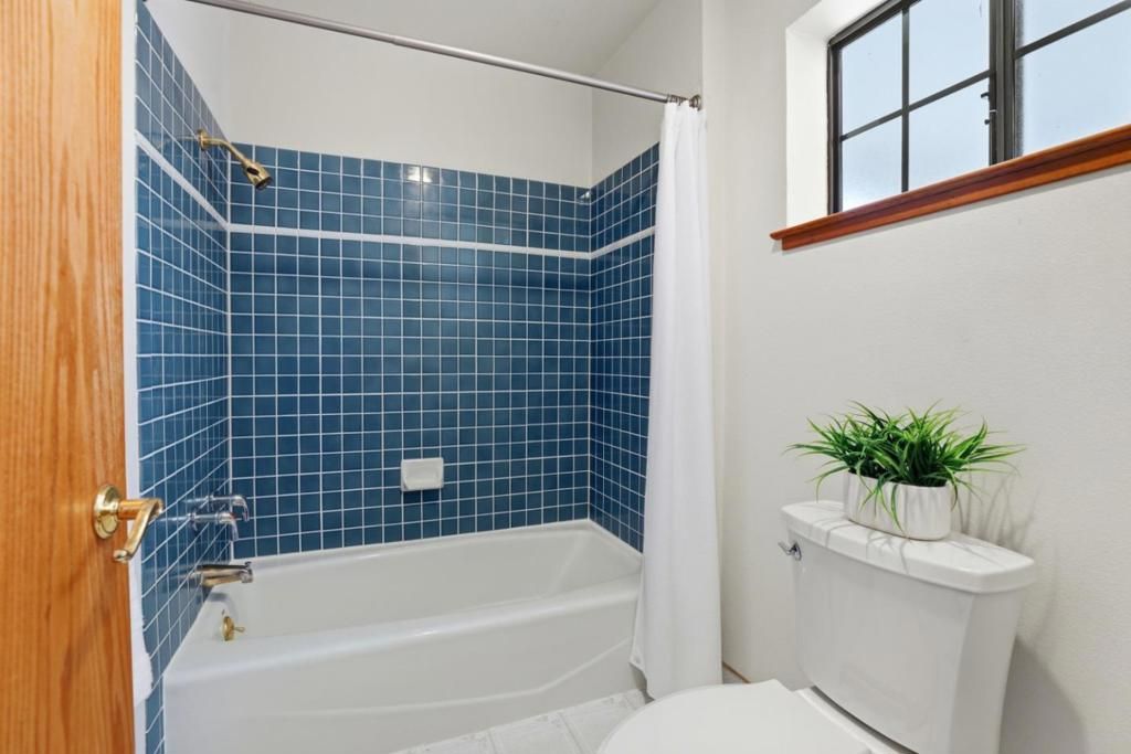 Image 36 of property listing at 215 Chateau Drive, Aromas, CA 95004