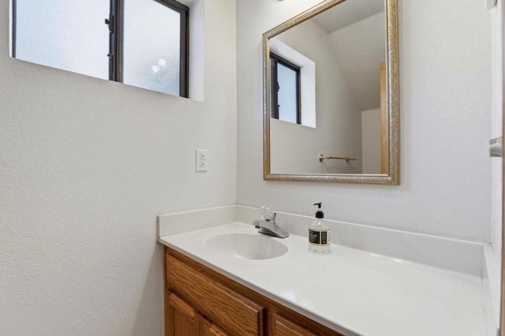 Image 37 of property listing at 215 Chateau Drive, Aromas, CA 95004
