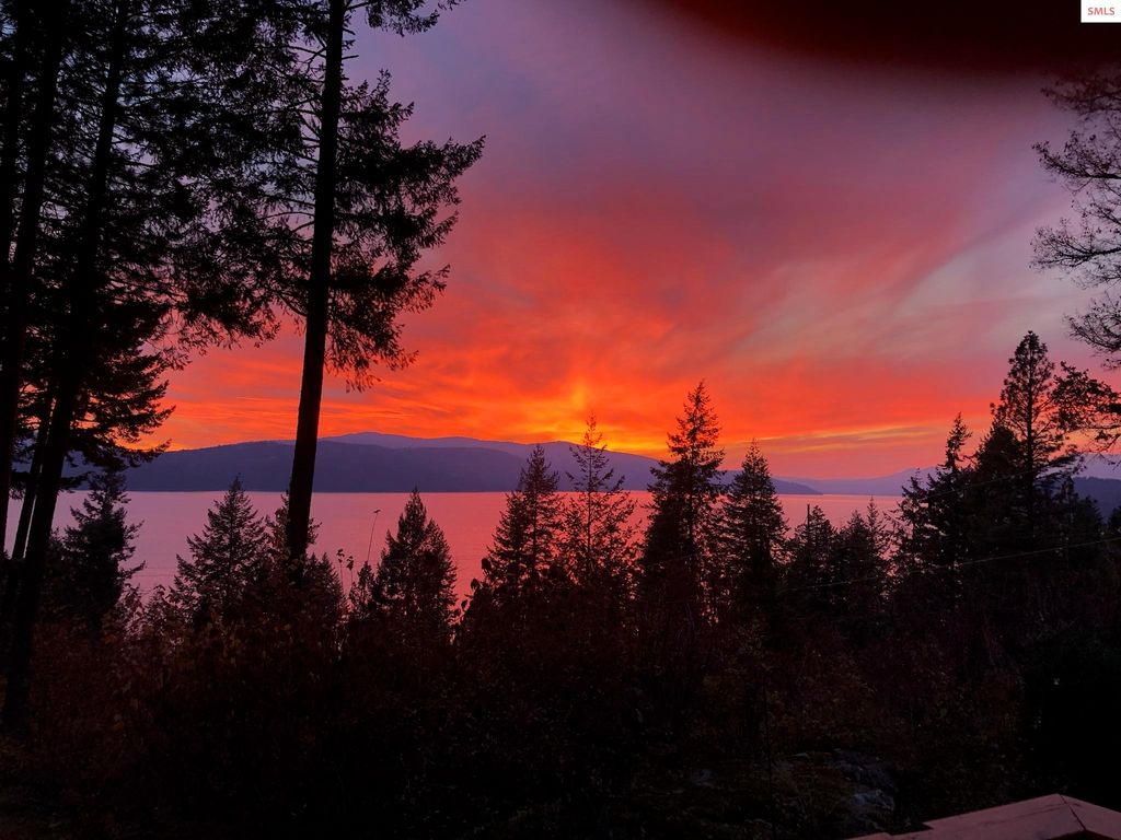 707 Eagen Mtn Drive, Hope, ID 83836