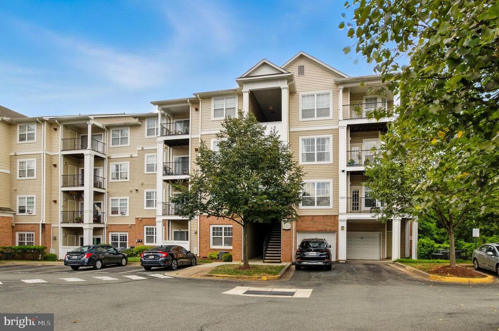 13506 DERRY GLEN CT #203, Germantown, MD 20874