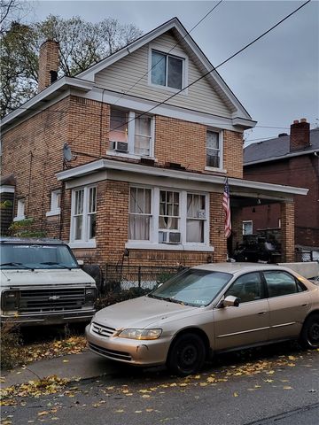 226 Parkfield St, Carrick, PA 15210