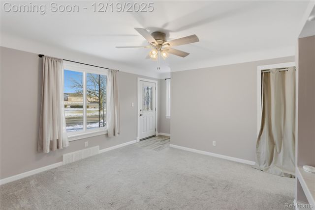 22785 Schroeder Avenue, Eastpointe, MI 48021