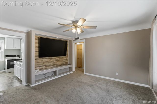 22785 Schroeder Avenue, Eastpointe, MI 48021