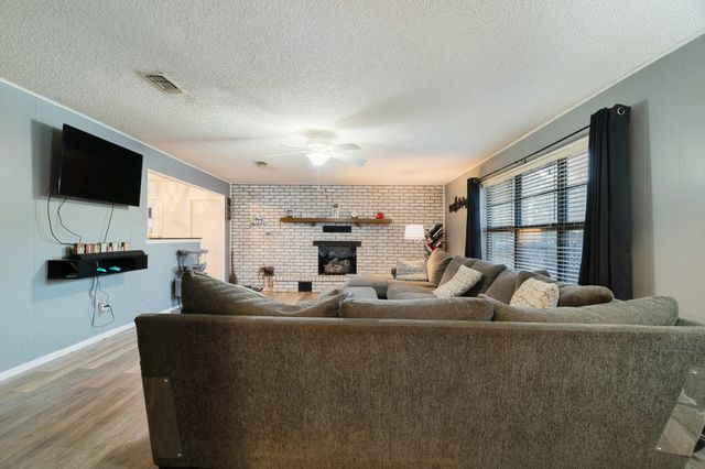 333 County Road 43200, Powderly, TX 75473