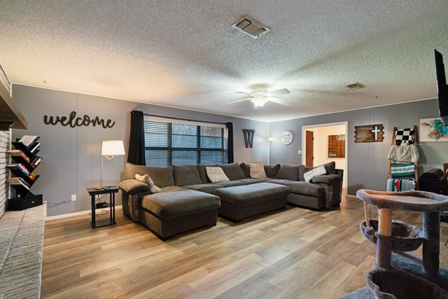 333 County Road 43200, Powderly, TX 75473