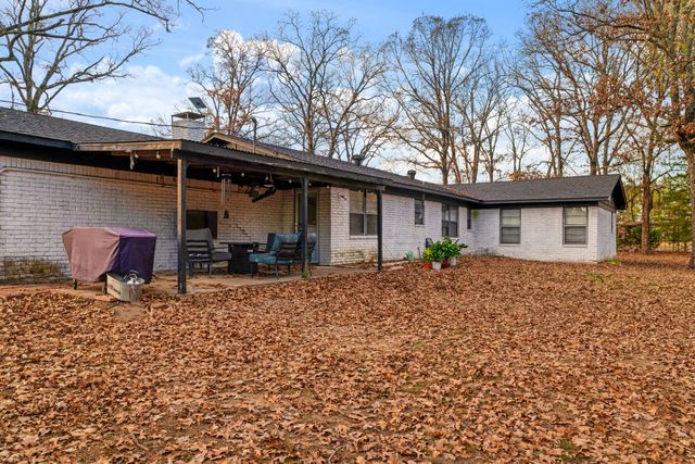 333 County Road 43200, Powderly, TX 75473