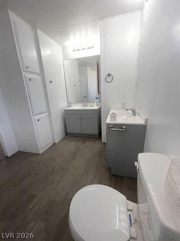 5580 East Carey Avenue, Las Vegas, NV 89156