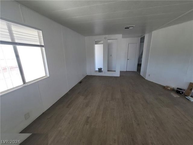 5580 East Carey Avenue, Las Vegas, NV 89156