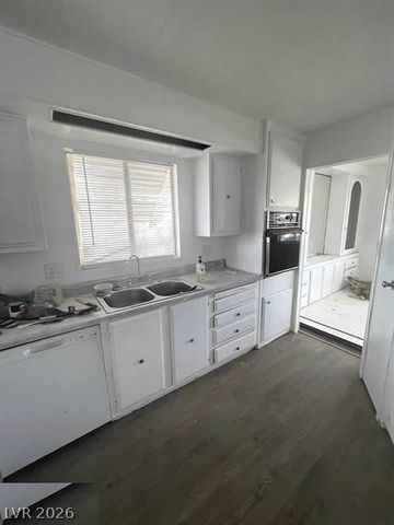 5580 East Carey Avenue, Las Vegas, NV 89156