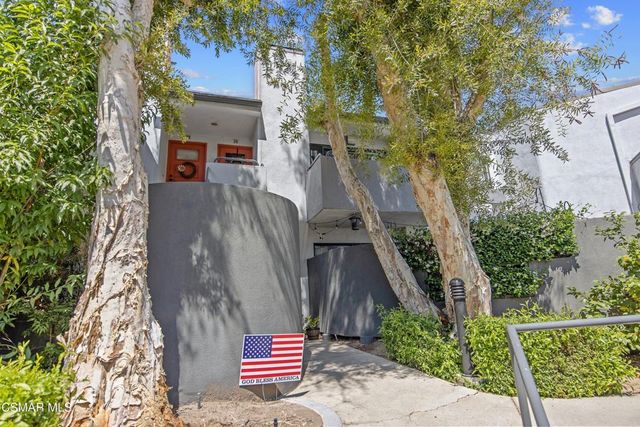 1253 Tivoli Lane 29, Simi Valley, CA 93065