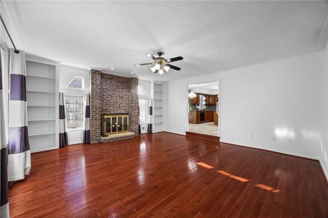 11 Pond Valley Circle, Penfield, NY 14526