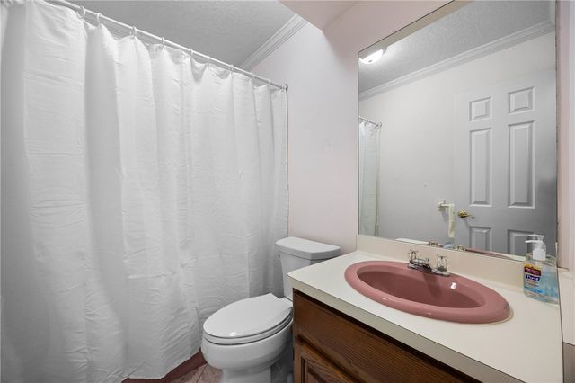 11 Pond Valley Circle, Penfield, NY 14526