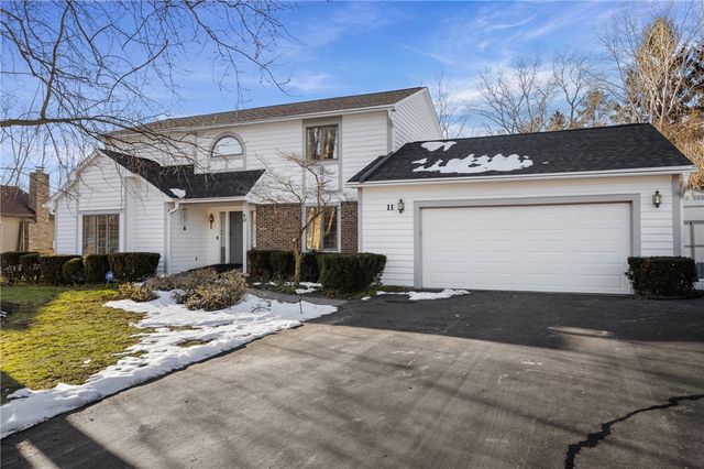 11 Pond Valley Circle, Penfield, NY 14526