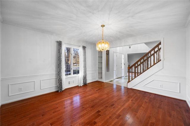 11 Pond Valley Circle, Penfield, NY 14526