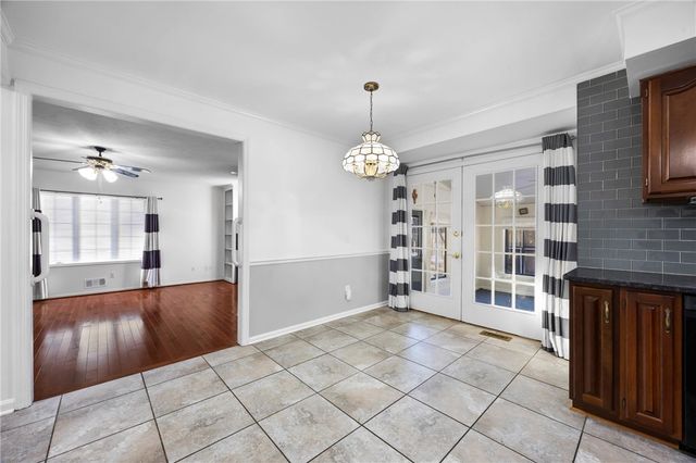 11 Pond Valley Circle, Penfield, NY 14526