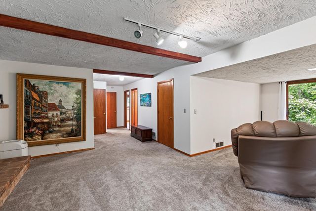 5595 Wedgewood Drive, Shorewood, MN 55331