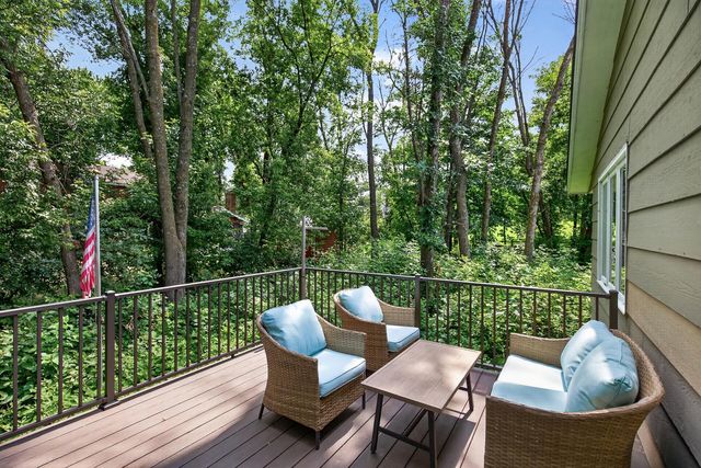 5595 Wedgewood Drive, Shorewood, MN 55331