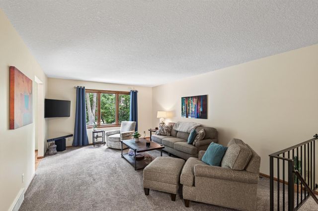 5595 Wedgewood Drive, Shorewood, MN 55331