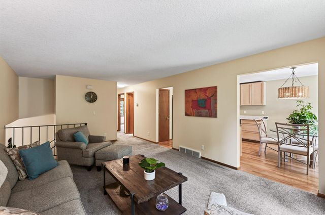 5595 Wedgewood Drive, Shorewood, MN 55331