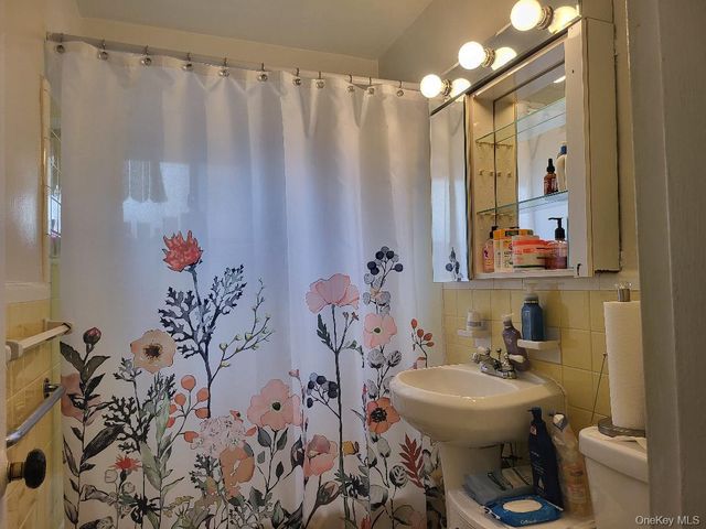 87-56 Francis Lewis Boulevard A62, Queens Village, NY 11427