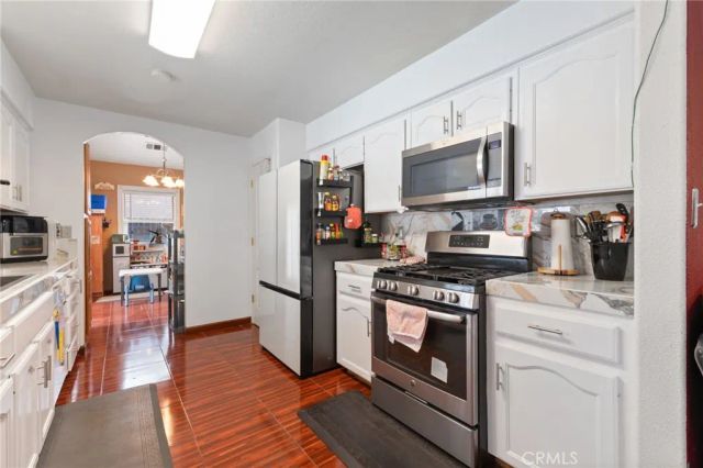 180 Cheney Lane, Coalinga, CA 93210