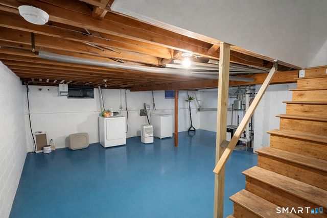 46 Myron Avenue, Bridgeport, CT 06606