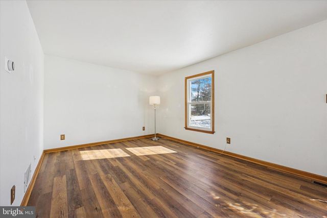 347 MOODS RD, Mullica Hill, NJ 08062