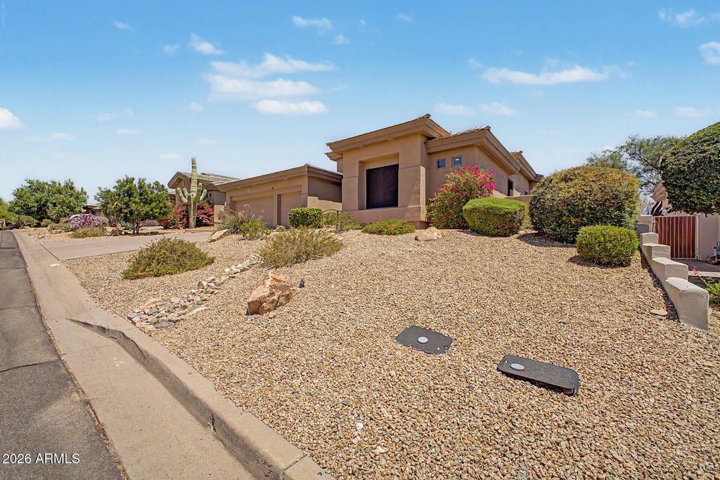 Image 4 of property listing at 15630 E SUNDOWN Drive, Fountain Hills, AZ 85268
