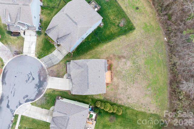 728 Lakeview Drive 109, Mcadenville, NC 28101